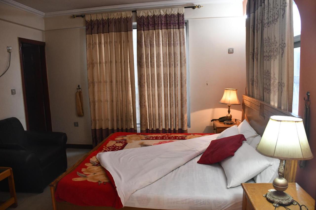 Mir Continental Hotel Muzaffarabad Exterior photo