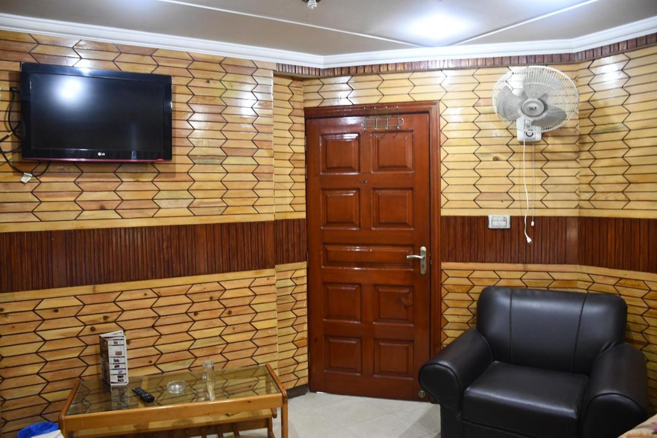 Mir Continental Hotel Muzaffarabad Exterior photo