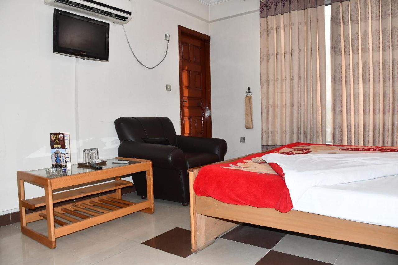 Mir Continental Hotel Muzaffarabad Exterior photo